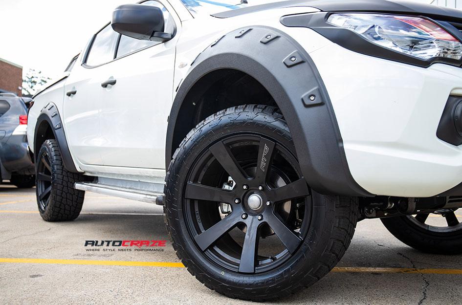 MITSUBISHI TRITON RTG MATTE BLACK LASER TEXT